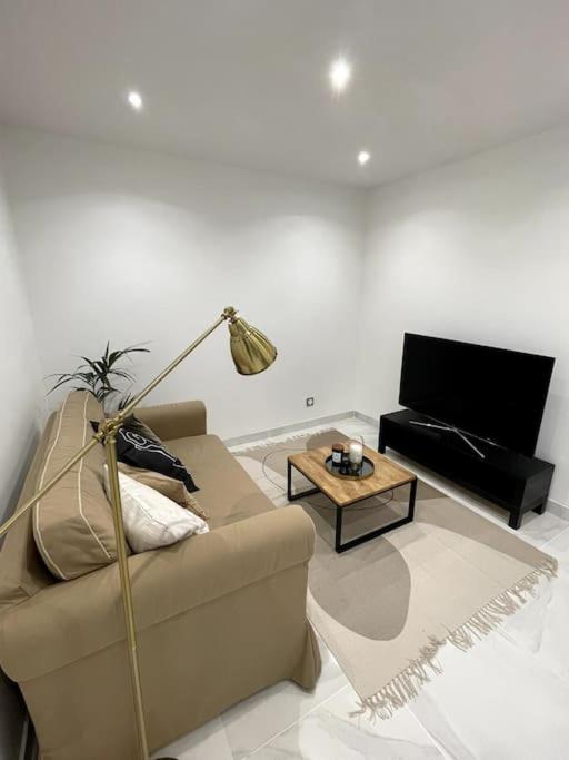 Appartement Cosy Et Moderne Proche De Disneyland Bussy-Saint-Georges Eksteriør bilde